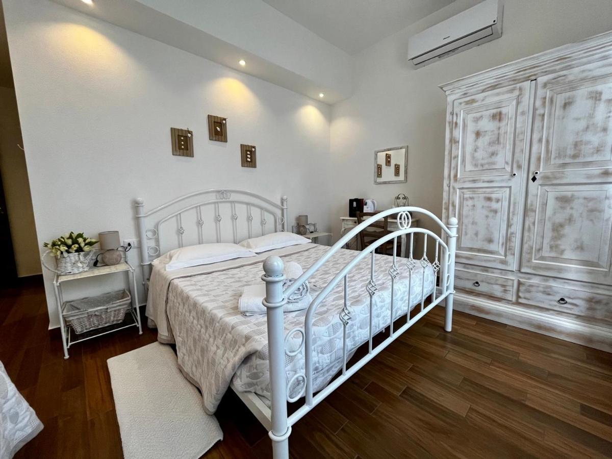 Palmasera Charming Rooms Cala Gonone Εξωτερικό φωτογραφία